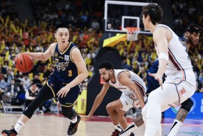 体育竞猜-包含上海久事发布备战花絮，今夜临场应变，CBA季后赛任务艰巨，医务组通报恢复的词条